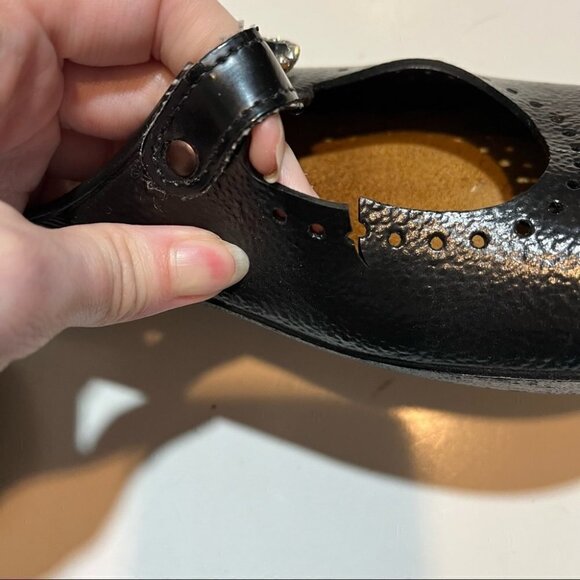 NAOT Black Mary Janes Flats Size 39 / 8 FLAWED Gem Buckle. - Picture 4 of 7
